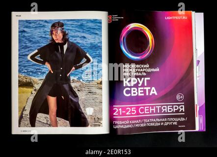 Das Innere der russischen Zeitschrift 'Burda', september 2018. Stockfoto