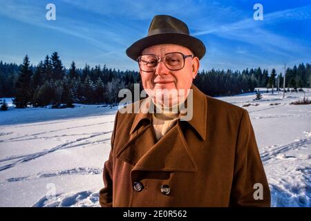 Johannes Hentschel Chefingenieur im Hitlers Berliner Bunker aus einem Porträtserie für das Sunday Times Magazine zur Veranschaulichung Auszüge aus dem Berliner Bunker von James P O'Donnell Stockfoto