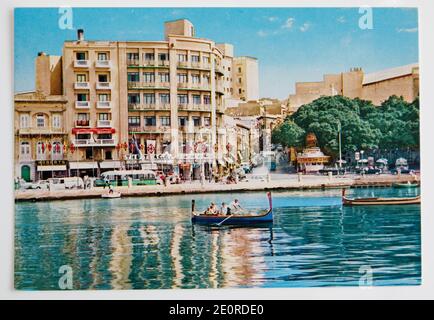 Alte Postkarte mit Sliema, Malta. Stockfoto