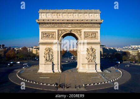 Frankreich, Paris (75), Place Charles de Gaulle oder de l'Etoile und der Triumphbogen Stockfoto