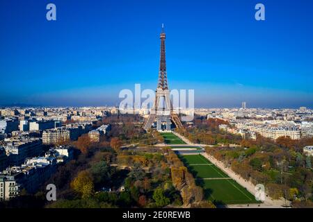 Frankreich, Paris (75), UNESCO-Weltkulturerbe, Champs de Mars und Eiffelturm Stockfoto