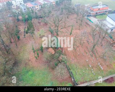 Alter verlassene jüdische Friedhof in Dobris, Tschechische republik Stockfoto