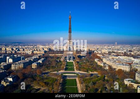 Frankreich, Paris (75), UNESCO-Weltkulturerbe, Champs de Mars und Eiffelturm Stockfoto