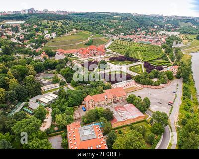 Luftaufnahme der Burg Troja in Prag Stockfoto