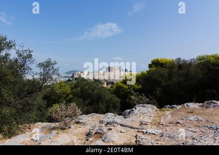Panoramablick auf die Akropolis vom Philopappou-Hügel, Athen, Griechenland. Stockfoto