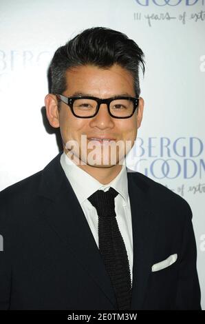 Peter Som beim 11. Jubiläum von Bergdorf Goodman, das am 18. Oktober 2012 im Plaza Hotel in New York City, NY, USA, stattfand. Foto von Graylock/ABACAPRESS.COM Stockfoto