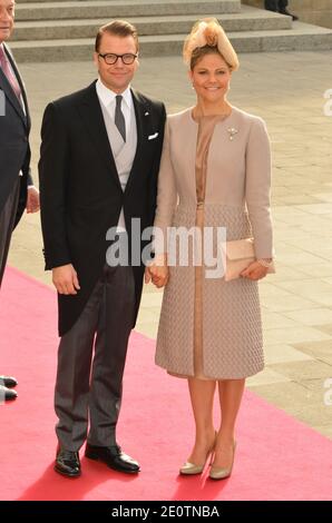 Prinz Daniel von Schweden Krone und Prinzessin Victoria von Schweden bei der Hochzeitszeremonie von Erbgroßherzog Guillaume von Luxemburg und Prinzessin Stephanie von Luxemburg in der Kathedrale unserer Lieben Frau von Luxemburg, in Luxemburg, Luxemburg, am 20. Oktober 2012. Der 30-jährige Erbgroßherzog von Luxemburg ist der letzte Erbprinz in Europa, der seine 28-jährige belgische Gräfin-Braut in einer aufwendigen zweitägigen Zeremonie heiratet. Foto von Jeremy Charriau/ABACAPRESS.COM Stockfoto