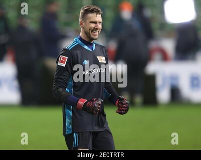 Bremen, Deutschland. 02. Jan, 2021. firo: 02.01.2021 Fuvuball, Saison 2020/21 Bundesliga 1: SV Werder Bremen - Union Berlin 0: 2 Andreas Luthe, Jubilation, Nutzung weltweit Credit: dpa/Alamy Live News Stockfoto