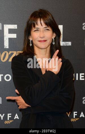 Sophie Marceau bei der jüngsten Premiere von James Bond Skyfall auf der UGC Normandie in Paris, Frankreich, am 24. oktober 2012. Foto von Nicolas Briquet/ABACAPRESS.COM Stockfoto