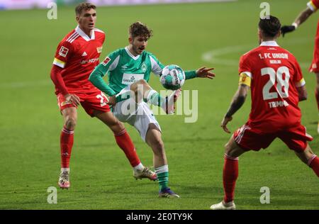 Bremen, Deutschland. 02. Jan, 2021. firo: 02.01.2021 Fuvuball, Saison 2020/21 1. Bundesliga: SV Werder Bremen - Union Berlin Romano Schmid, Einzelaktion Quelle: dpa/Alamy Live News Stockfoto