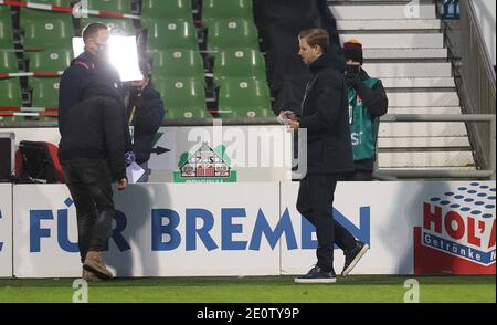 Bremen, Deutschland. 02. Jan 2021. firo: 02.01.2021 Fuvuball, Saison 2020/21 Bundesliga 1: SV Werder Bremen - Union Berlin 0: 2 Gesture, Florian Kohfeldt Quelle: dpa/Alamy Live News Stockfoto