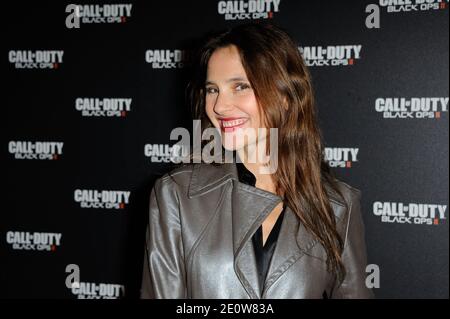 Virginie Ledoyen nimmt an der Startparty für "Call of Duty Black Ops 2" im Virgin Megastore in Paris, Frankreich, am 12. November 2012 Teil. Foto von Alban Wyters/ABACAPRESS.COM Stockfoto