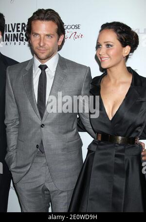 Bradley Cooper, Jennifer Lawrence, Premiere der Weinstein Company für Silver Linings Playbook an der Academy of Motion Picture Arts and Sciences in Beverly Hills, Kalifornien. 19. November 2012. (Im Bild: Bradley Cooper, Jennifer Lawrence). Foto von Baxter/ABACAPRESS.COM Stockfoto