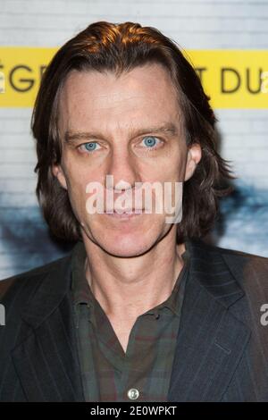 Regisseur James Marsh nimmt an der französischen Premiere von „Shadow Dancer“ Teil, die am 4. Dezember 2012 im UGC les Halles Cinema in Paris, Frankreich, stattfand. Foto von Nicolas Genin/ABACAPRESS.COM Stockfoto