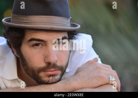 Der französische Schauspieler Tahar Rahim nimmt am 11. Dezember 2012 am 9. Dubai International Film Festival im Resort "Madinat Jumeirah" in der Nähe von Dubai, Vereinigte Arabische Emirate, Teil. Foto von Ammar Abd Rabbo/ABACAPRESS.COM Stockfoto