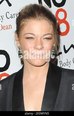 LeAnn Rimes nimmt an der NOH8 Kampagne Teil, die am 12. Dezember 2012 im Avalon Hollywood in Hollywood, Los Angeles, CA, USA, gefeiert wird. Foto von Tony DiMaio/ABACAPRESS.COM Stockfoto