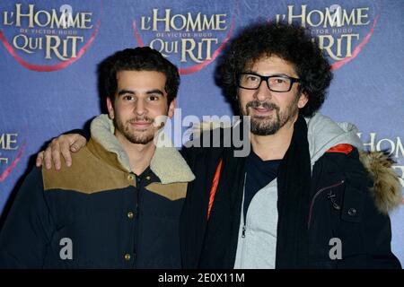 Gary Mihaileanu und Radu Mihaileanu bei der Premiere von 'L'Homme qui Rit', die am 16. Dezember 2012 im Cinema L'Arlequin in Paris, Frankreich, stattfand. Der Film ist auch mit Gerard Depardieu zu sehen. Foto von Nicolas Briquet/ABACAPRESS.COM Stockfoto