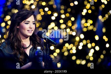 Demi Lovato nimmt am 17. Dezember 2012 an Fox's "The X Factor" Season Finale News Conference in CBS Televison City in Los Angeles, CA, USA Teil. Foto von Lionel Hahn/ABACAPRESS.COM Stockfoto