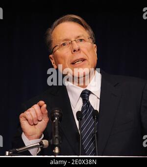 Wayne LaPierre Executive Vice-President der National Rifle Association of America (NRA) spricht bei einer Pressekonferenz im Willard Hotel, nahe dem Weißen Haus am 21. Dezember 2012 in Washington, DC, USA. Foto von Olivier Douliery/ABACAUSA.com Stockfoto