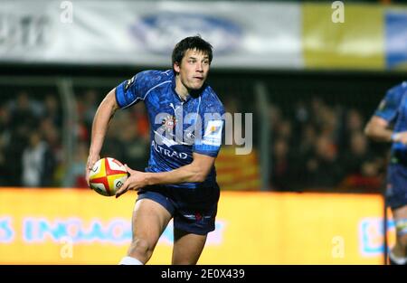 Montpelliers Francois Trinh Duc beim Top 14 Rugby Spiel USAP gegen Montpellier. USAP gewonnen. Am 22. Dezember 2012 im Aime Giral Stadion in Perpignan, Südfrankreich. Foto von Michel Clementz/ABACAPRESS.COM Stockfoto