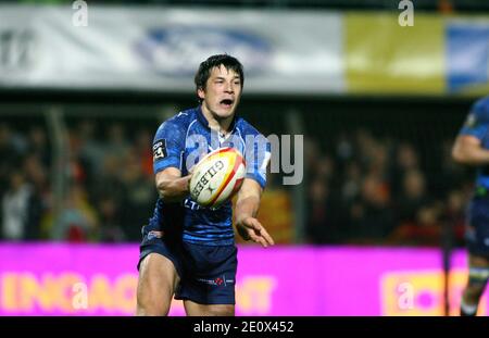 Montpelliers Francois Trinh Duc beim Top 14 Rugby Spiel USAP gegen Montpellier. USAP gewonnen. Am 22. Dezember 2012 im Aime Giral Stadion in Perpignan, Südfrankreich. Foto von Michel Clementz/ABACAPRESS.COM Stockfoto