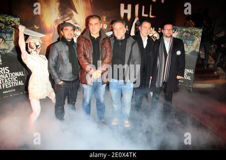 Die Jurymitglieder (L-R) des 2. Internationalen fantastischen Filmfestivals PIFFF in Paris, Xavier Gens, Nicolas Boukhrief, Pascal Laugier, Julien Carbon und Laurent Courtiaud, nahmen an der Premiere von "Silent Hill Revelation 3D" Teil, die am 25. November 2012 an der Gaumont Opera in Paris, Frankreich, stattfand. Foto von ABACAPRESS.COM Stockfoto