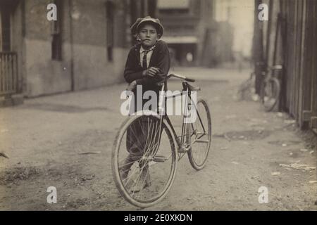 Lewis W. Hine (Amerikaner - (Messenger Boy for Mackay Telegraph Company, Waco, Texas) - Stockfoto