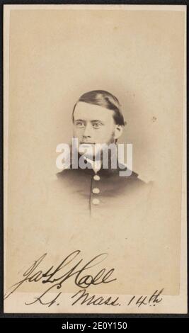 Lieutenant James L. Hall of Co. L, 1. Massachusetts Heavy Artillery Regiment in Uniform - R.W. Addis, Fotograf, 308 Penna. Avenue, Washington, D.C. Stockfoto