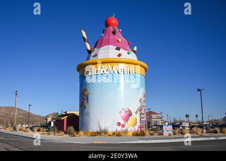 Eine allgemeine Ansicht von Eddie World Convenience Store und Tankstelle, Dienstag, 29. Dezember 2020 in Yermo, Kalifornien (Dylan Stewart/Image of Sport) Stockfoto