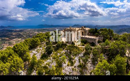 Luftaufnahme, Santuari de la Mare de Déu del Puig, Pollença, Tramuntana-Gebirge, Mallorca, Balearen, Spanien, Europa Stockfoto