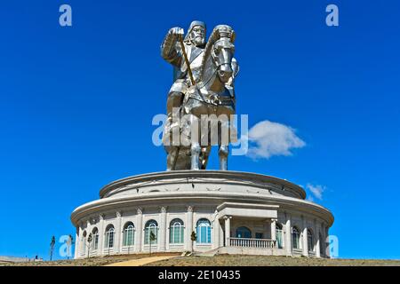 Reiterstatue von Dschingis Khan, Dschingis Khan Theme Park, Chingis Khaan Statue Complex, Tsonjin Boldog, Mongolei, Asien Stockfoto