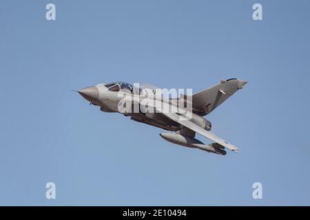 Panavia Tornado F3 Flugzeug im Flug der Royal Air Force, Cambridgeshire, England, Vereinigtes Königreich, Europa Stockfoto