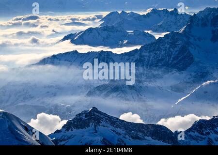 Italienische und französische Alpen, Blick vom Klein Matterhorn, Schweiz, Europa Stockfoto
