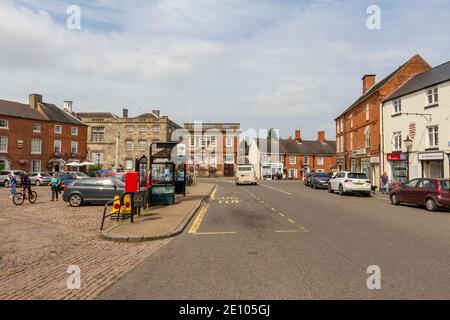 Allgemeine Ansicht des Market Place in Market Bosworth, Leicestershire, Großbritannien. Stockfoto