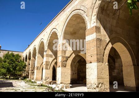 Karawanserei Sultanhani, erbaut 1229 von Sultan Alaaddin Keykubat. Es war ein wichtiger Punkt der Seidenstraße in der Seldschuken-Ära auf dem Weg nach Konya Stockfoto