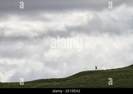 Joggen auf den Hügeln von Wiltshire Stockfoto