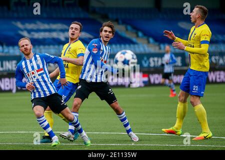 EINDHOVEN, NIEDERLANDE - 3. JANUAR: Jason Bourdouxhe vom FC Eindhoven, Mitchel Paulissen vom SC Cambuur, Iker Pozo vom FC Eindhoven, Robert Muhren vom SC Stockfoto