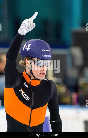 HEERENVEEN, NIEDERLANDE - 3. JANUAR: Jens van t Wout während der Niederländischen Nationalmeisterschaften Allround Shorttrack bei Thialf Icerink am 3. Januar 2 Stockfoto