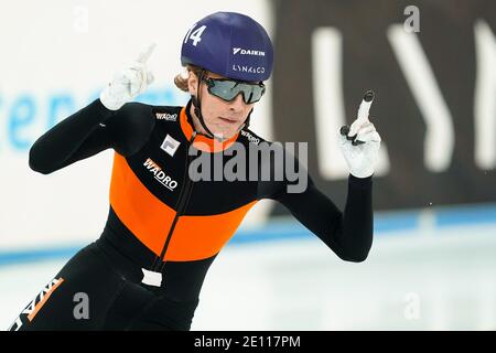 HEERENVEEN, NIEDERLANDE - 3. JANUAR: Jens van t Wout während der Niederländischen Nationalmeisterschaften Allround Shorttrack bei Thialf Icerink am 3. Januar 2 Stockfoto