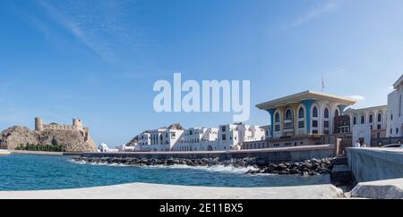 Al Alam Palace (eine Residenz des Sultans) in Old Muscat, Teil der Hauptstadt des Sultanats von Oman Stockfoto
