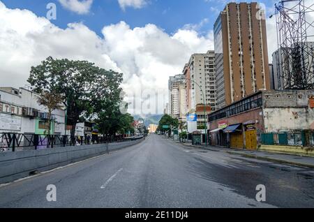 Venezuela kehrt am kommenden Montag, den 4. Januar, bis Sonntag, den 10. Januar, in die radikale Quarantäne zurück und nimmt aufgrund der Entwicklung das 7+7-Programm wieder auf Stockfoto