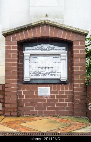 Nachbildung des Denkmals für die Musiker des Titanic Ocean Liners, der starb, als das Schiff 1912 im Stadtzentrum von Southampton, England, versank Stockfoto
