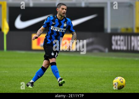 Mailand, Italien. Januar 2021. Stefano Sensi (12) vom FC Internazionale beim Tim-Spiel der Serie A zwischen FC Internazionale und FC Crotone im San Siro in Mailand. (Foto Kredit: Gonzales Foto/Alamy Live News Stockfoto