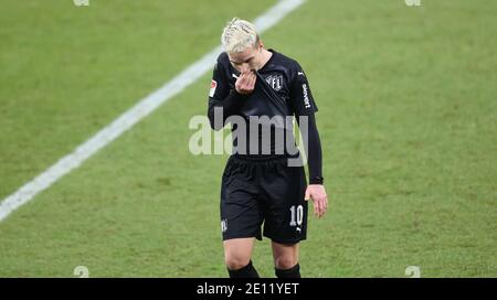 Kiel, Deutschland. 03. Jan 2021. firo: 03.01.2021 Fuvuball: Fußball: 2. Bundesliga-Saison 2020/21 Holstein Kiel - VfL Osnabrvºck 1: 2 Gesture, Niklas Schmidt Quelle: dpa/Alamy Live News Stockfoto