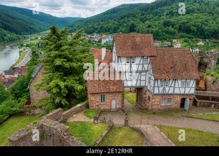 Hirschhorn entlang des Fernwanderweges Neckarsteig in Deutschland Stockfoto