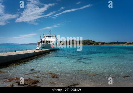 Inselhüpfen Mit Dem Boot In Sardinien Stockfoto