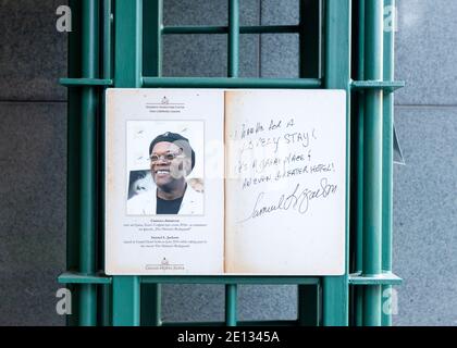 Samuel L. Jackson Foto und Autograph von 2016 an der Wand vor dem Grand Hotel Sofia in Sofia Bulgarien Osteuropa EU Stockfoto