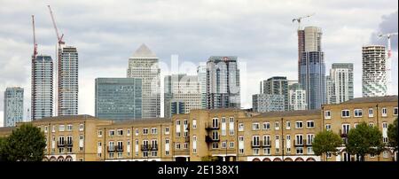 London, Großbritannien. September 2019. Canary Wharf Hochhaus mit zahlreichen Banktürmen Credit: Waltraud Grubitzsch/dpa-Zentralbild/ZB/dpa/Alamy Live News Stockfoto