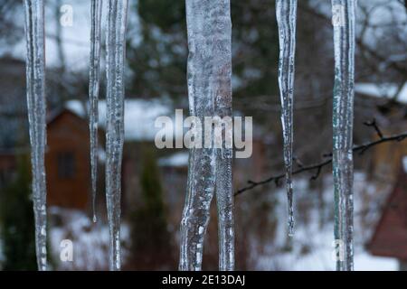 Saugen auf der Straße im Winter kalt 2021 Stockfoto