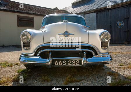 1950 Oldsmobile Rocket 88 für die panamerikanische Rallye vorbereitet Stockfoto